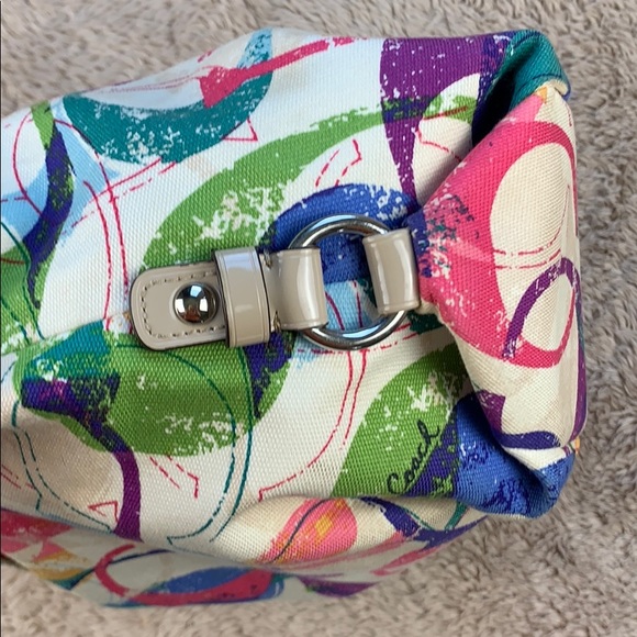 Coach Poppy Signature “C” Hobo Crossbody - Picture 13 of 15